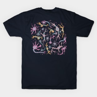 Cute pattern made of different neurons made for creative minds T-Shirt